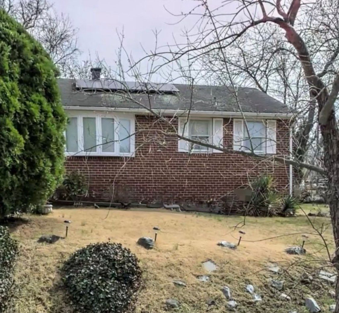 Lanham House: 7201 Powhatan St