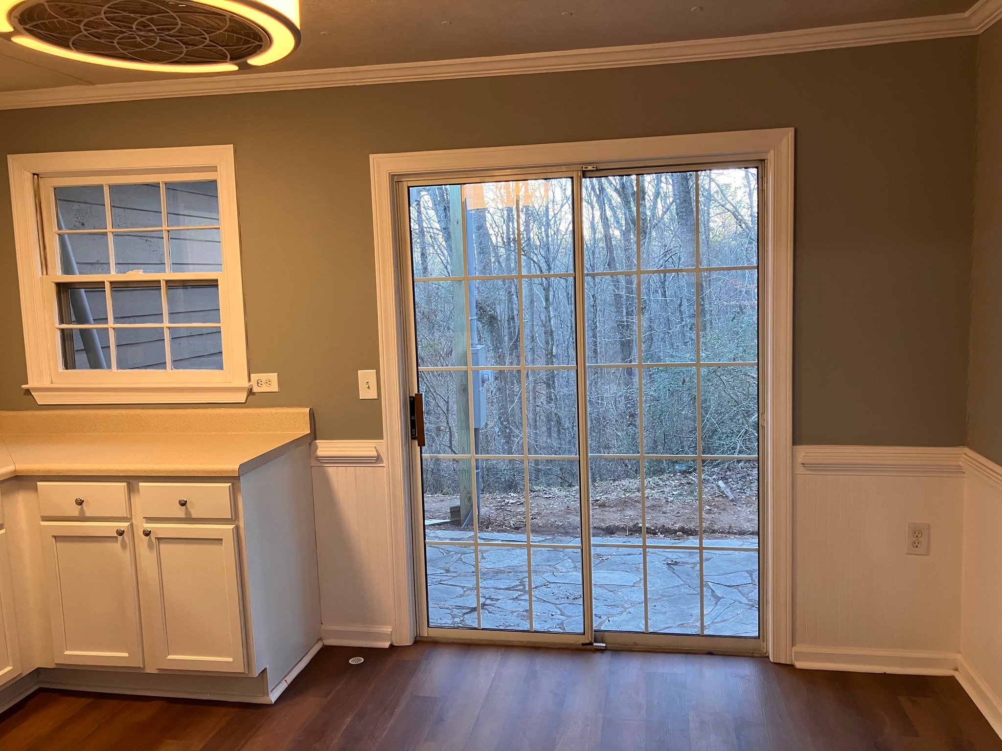 Gainesville House: 6480 Medlock road