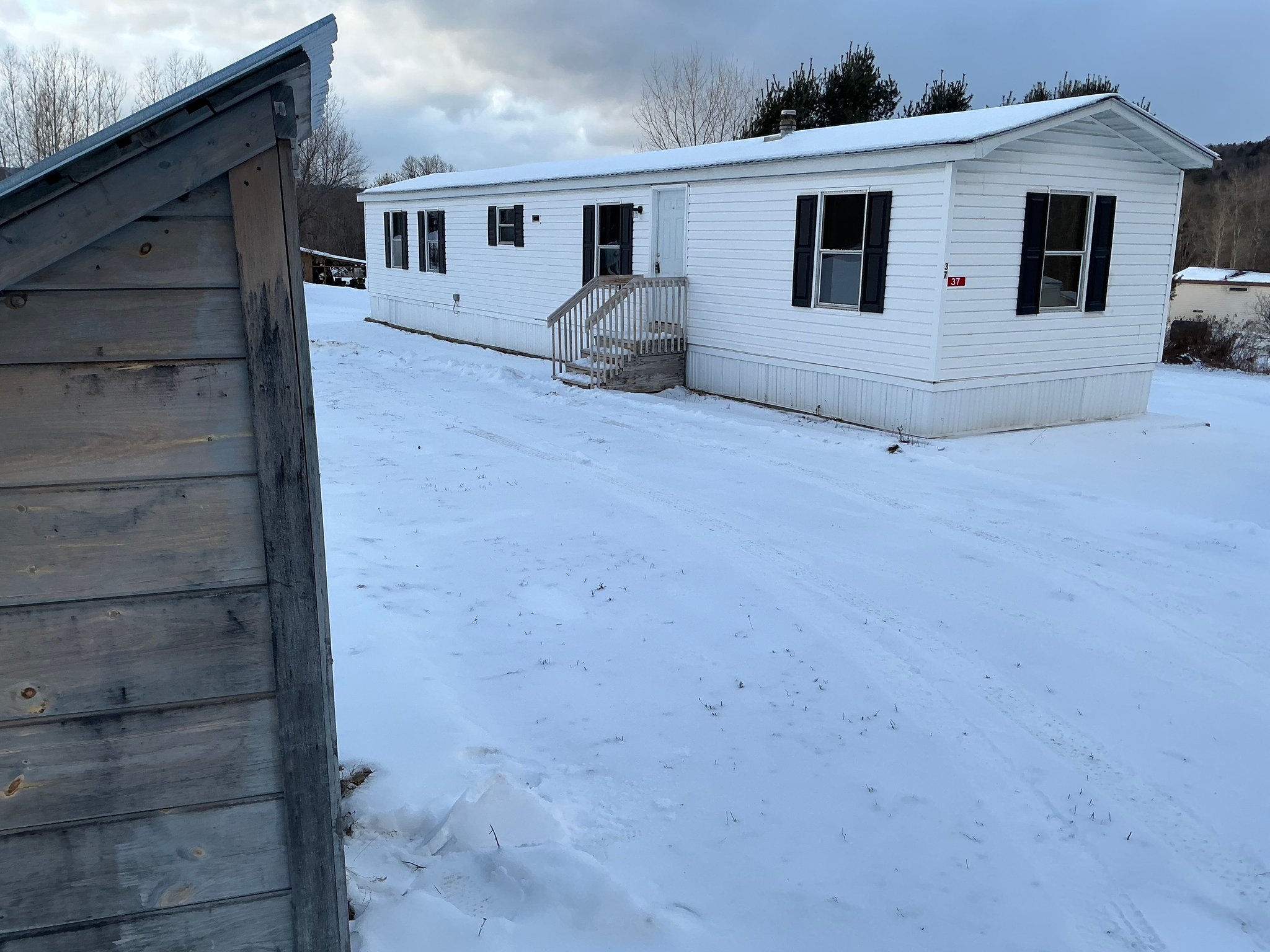 Bethel House: 37 Pinney Ln