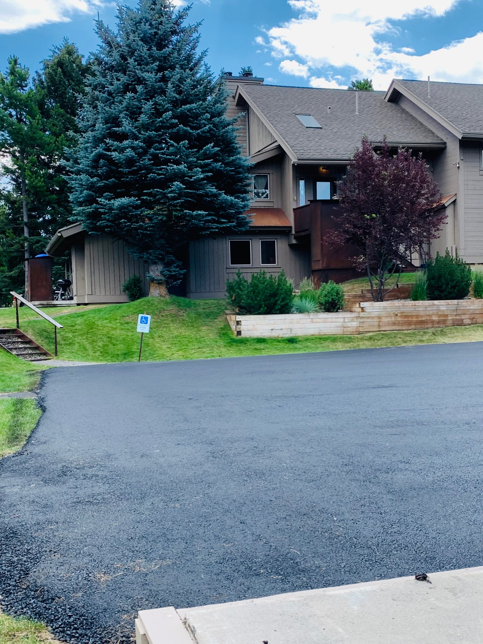 Big Sky Condo: 2575 Curley Bear Rd