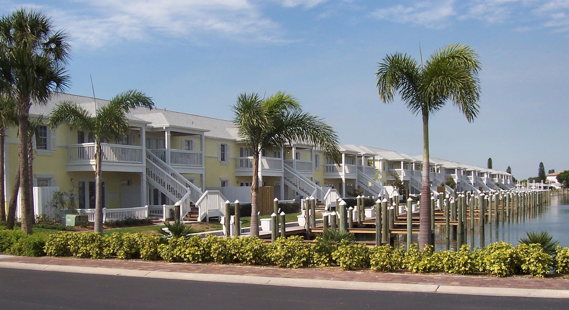 Saint Petersburg Condo: 4984 Beach Dr SE