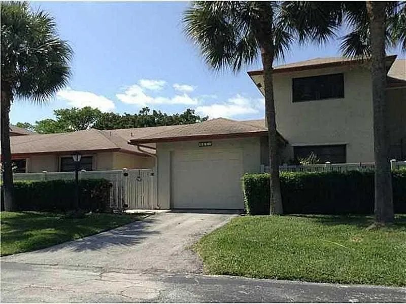Pompano Beach Condo: 1821 NE 40th Ct