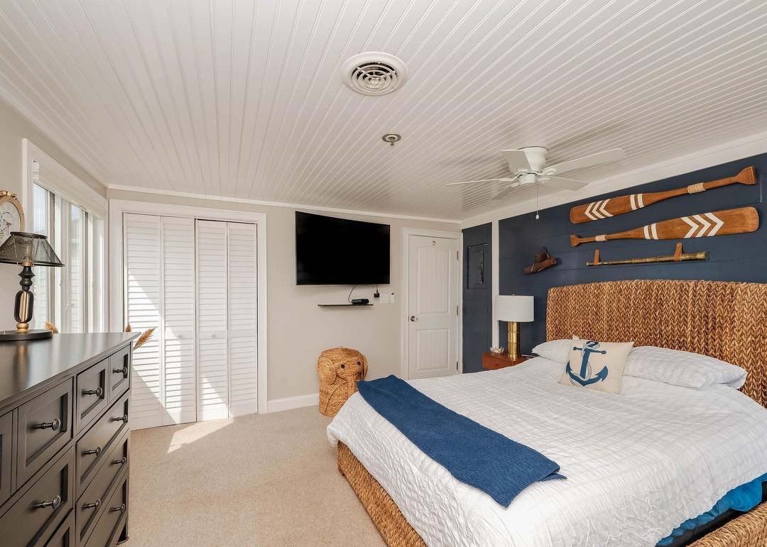 Hampton Condo: 4611 Ocean Blvd