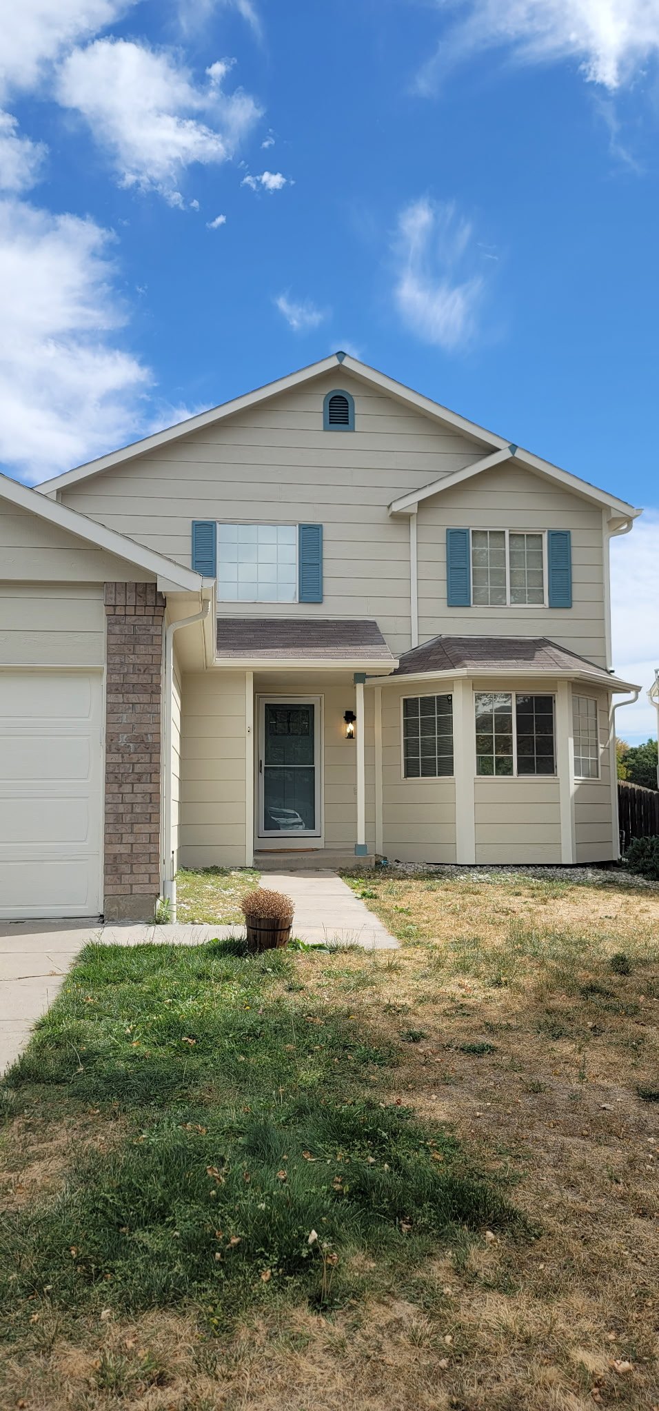 COMMERCE CITY House: 11609 RIVER RUN CIR