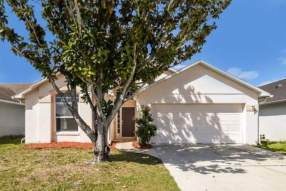 Orlando House: 11877 Hatcher Cir,