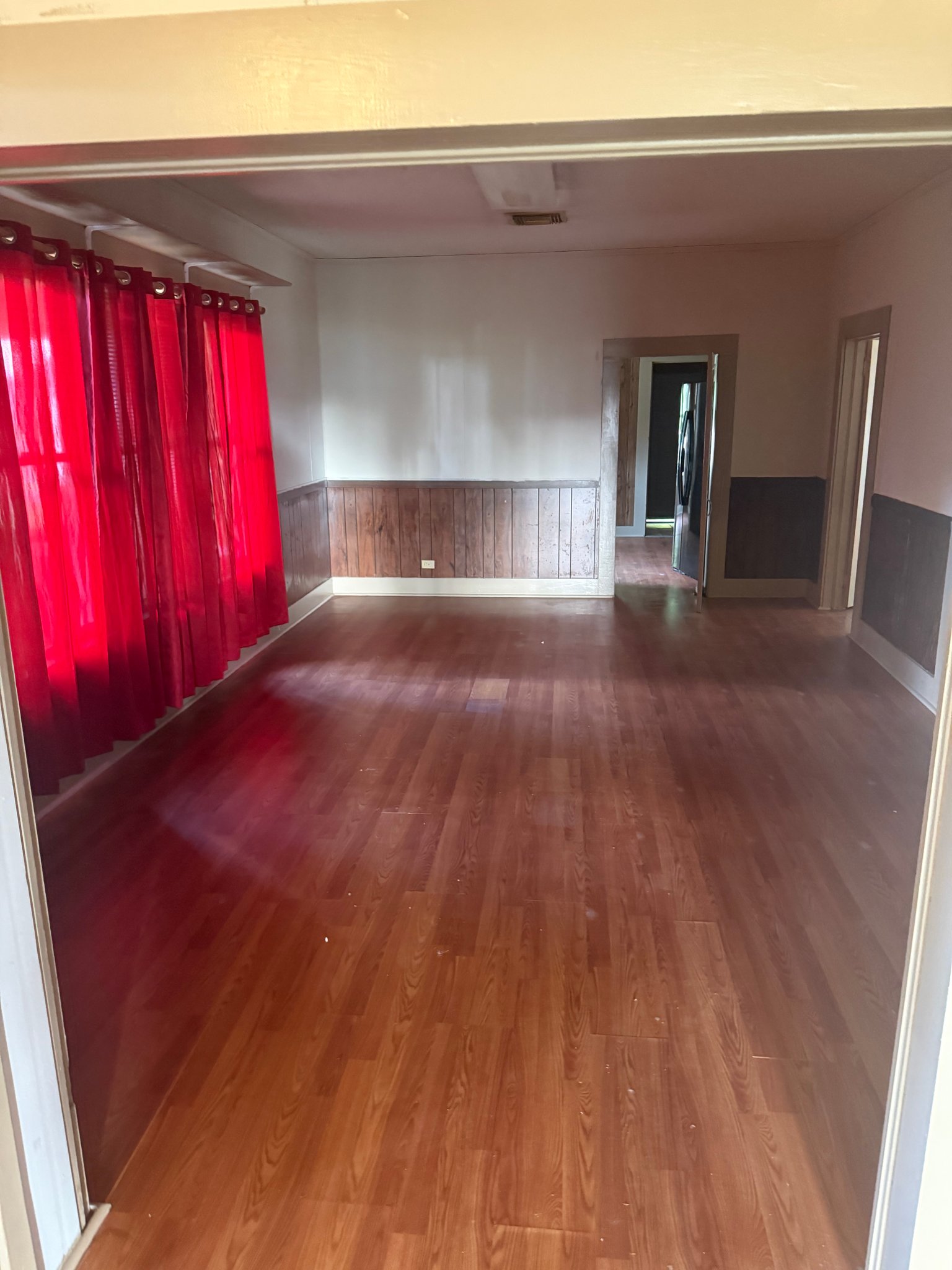 Silsbee House: 465 S 4th St