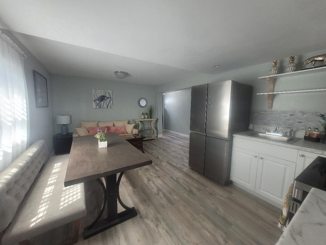 Stock Island Multiplex: 40G Miriam st