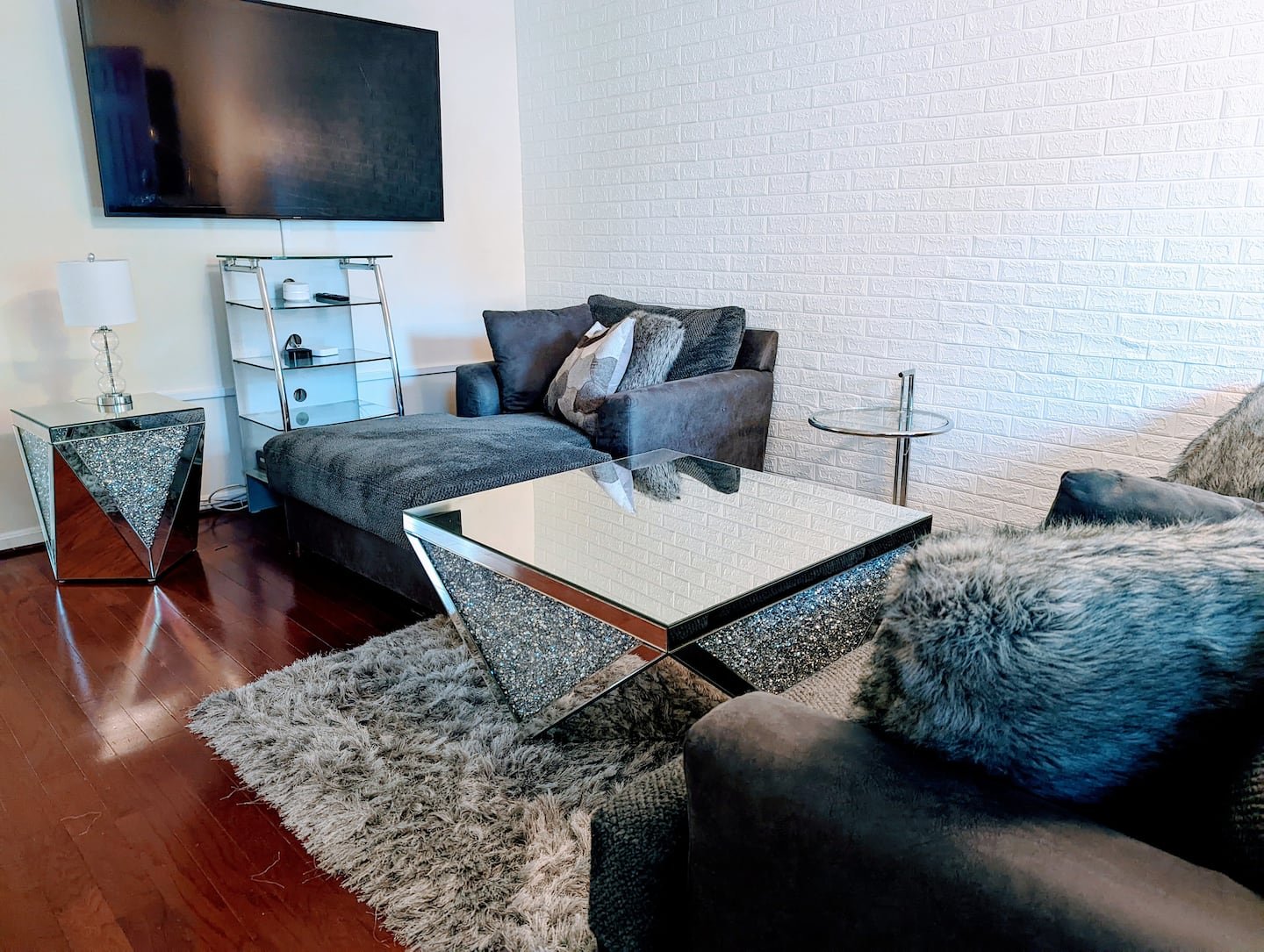 Washington Townhome: 3221 Stanton Rd SE