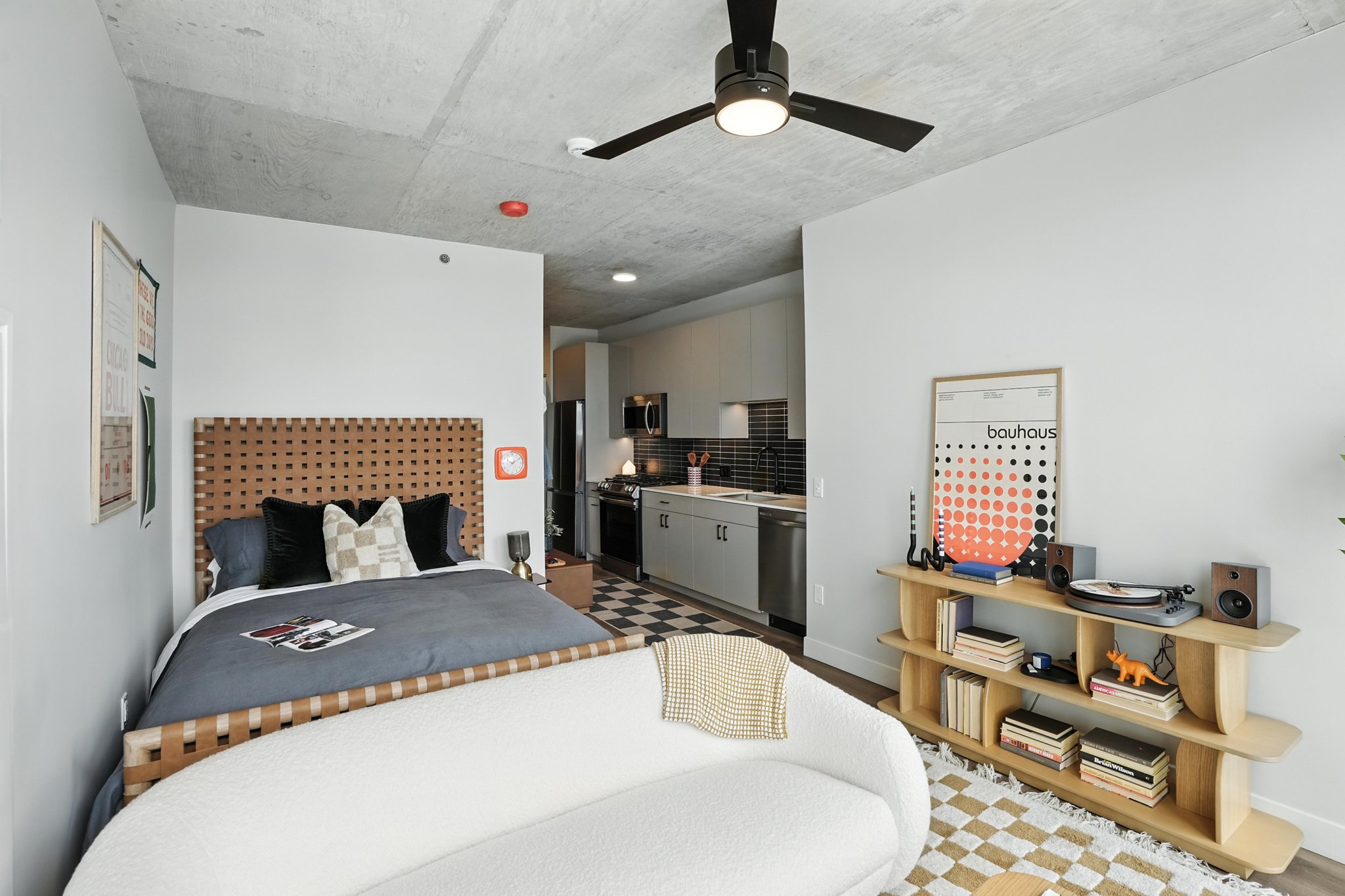 Chicago Condo: 1101 W Carroll Ave