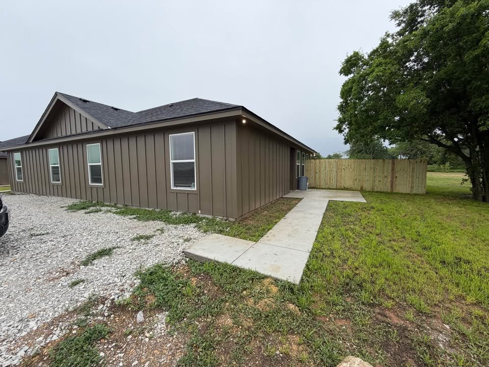 China Spring Multiplex: 132 Laura Anne Loop