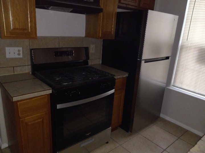 Austin Multiplex: 911 Bret Lane