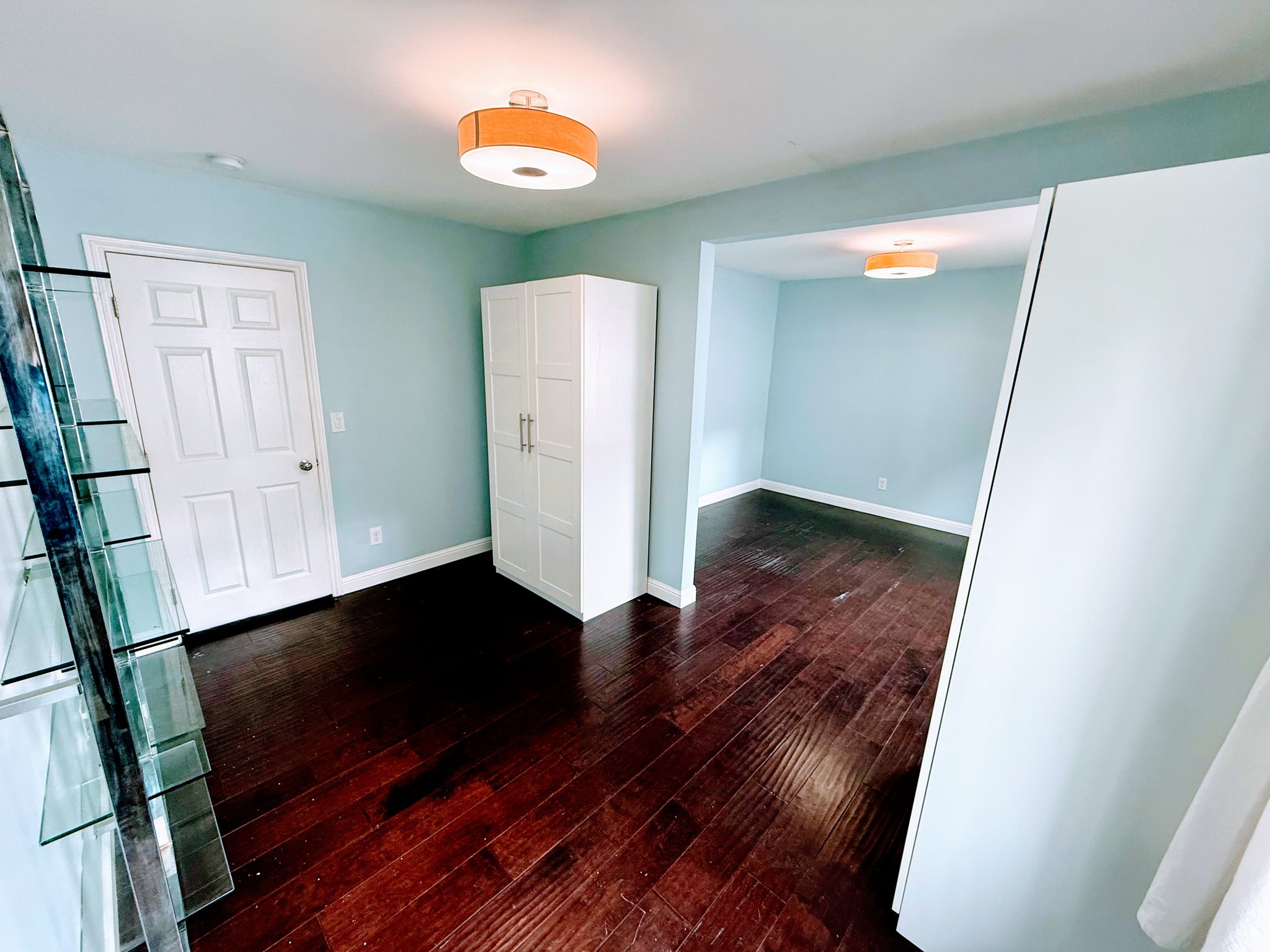 Oakland House: 949 62nd St