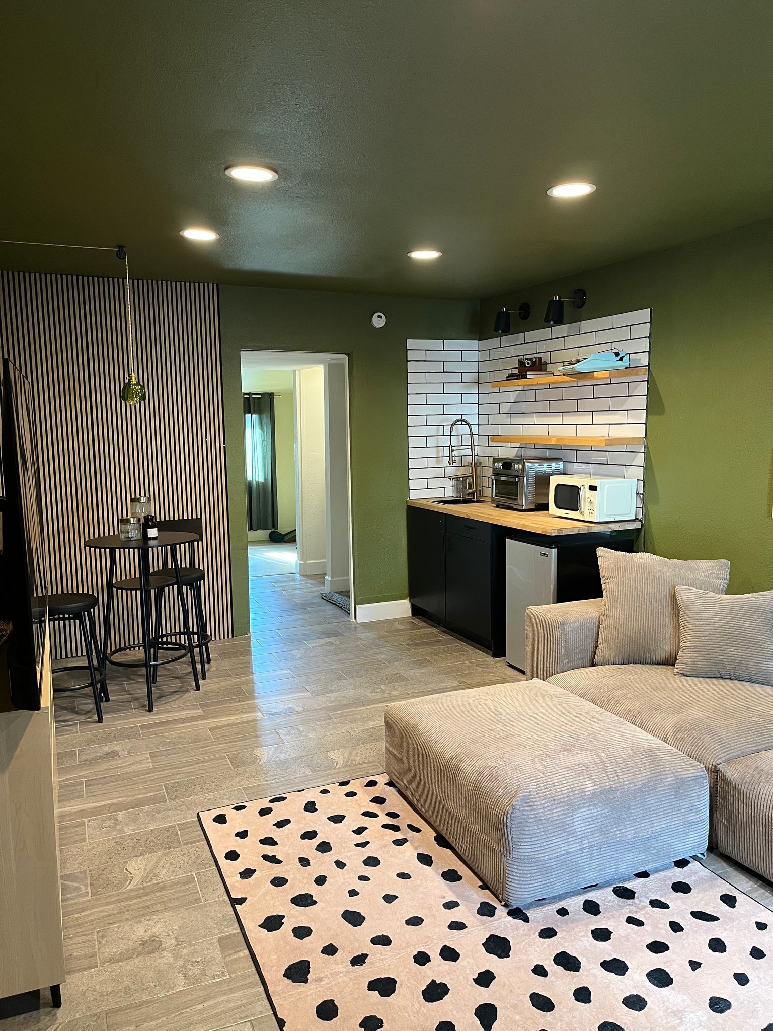 Phoenix Other: 2520 N 29th St