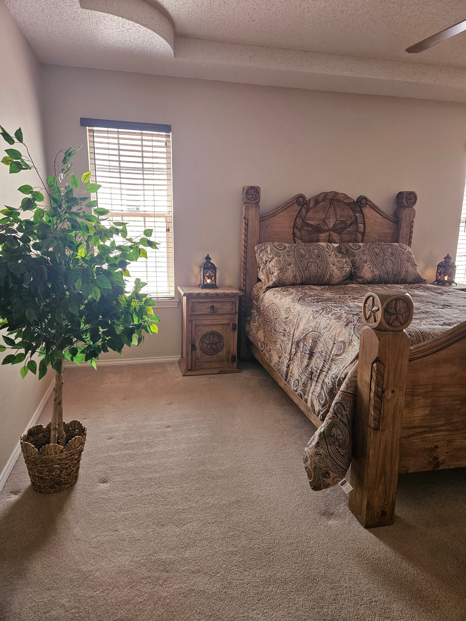 San Angelo House: 4429 White Ash Ln