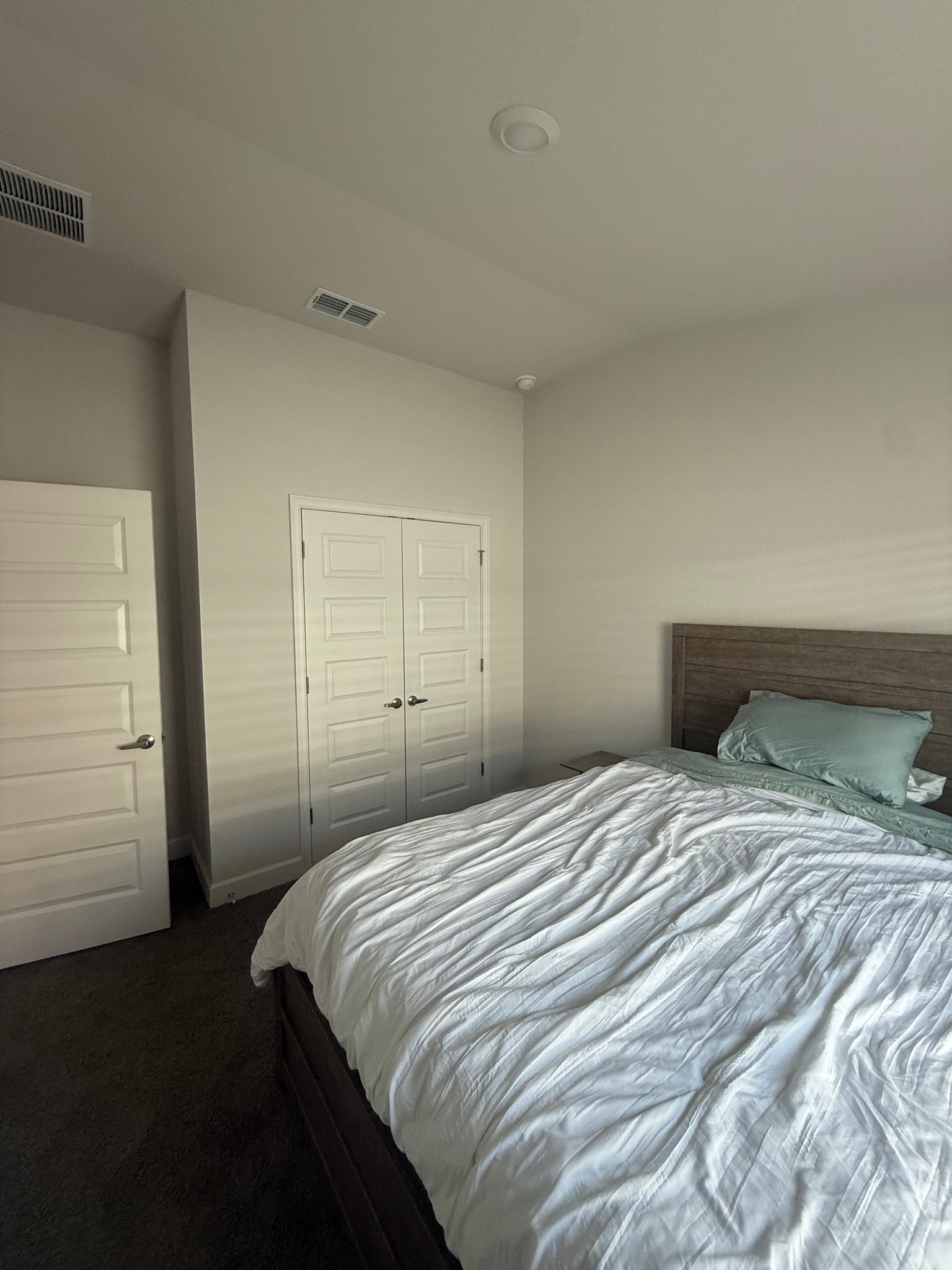 Spring Hill House: 4897 Sutherland st