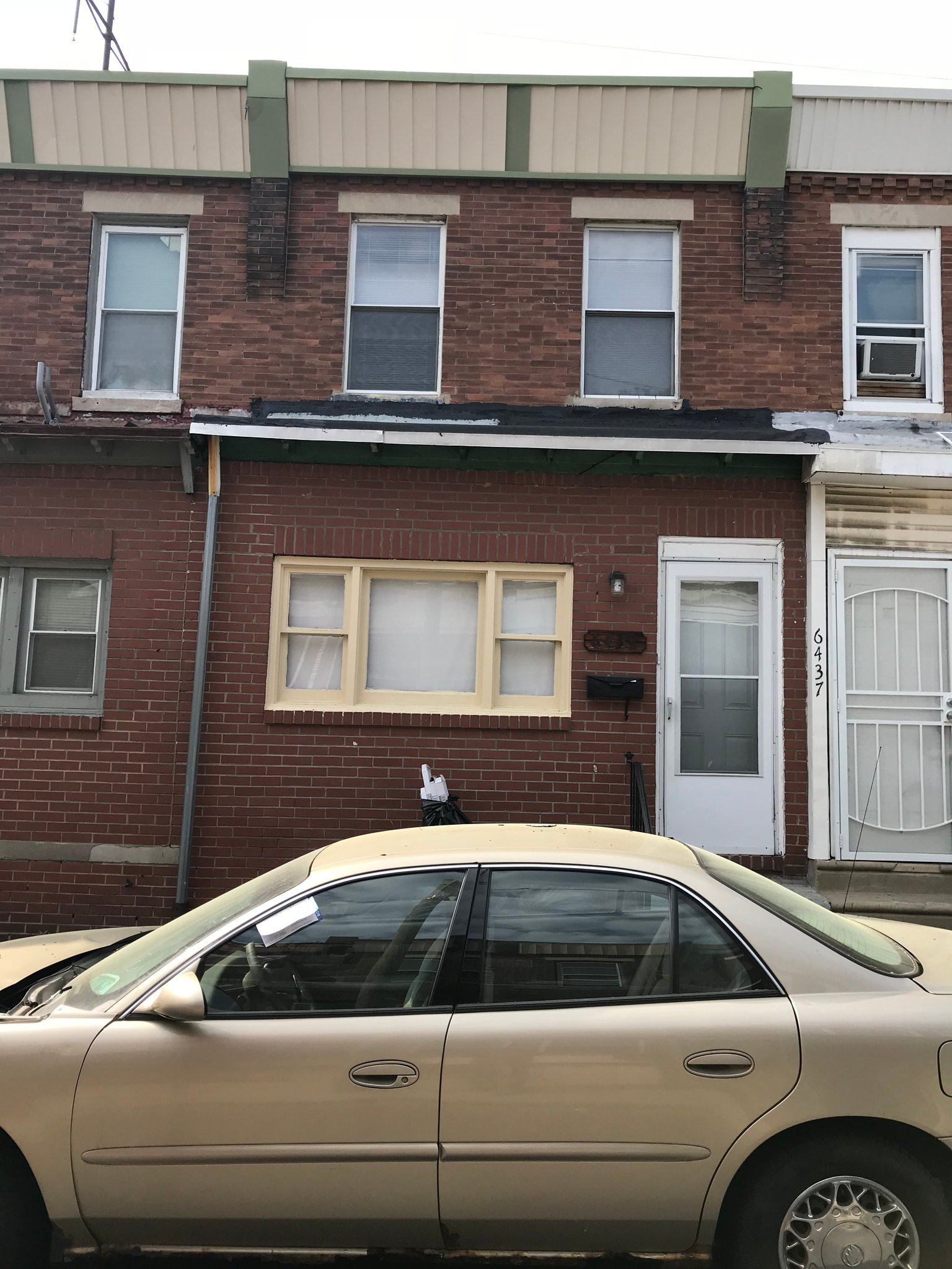 Philadelphia Townhome: 6439 Glenmore Ave
