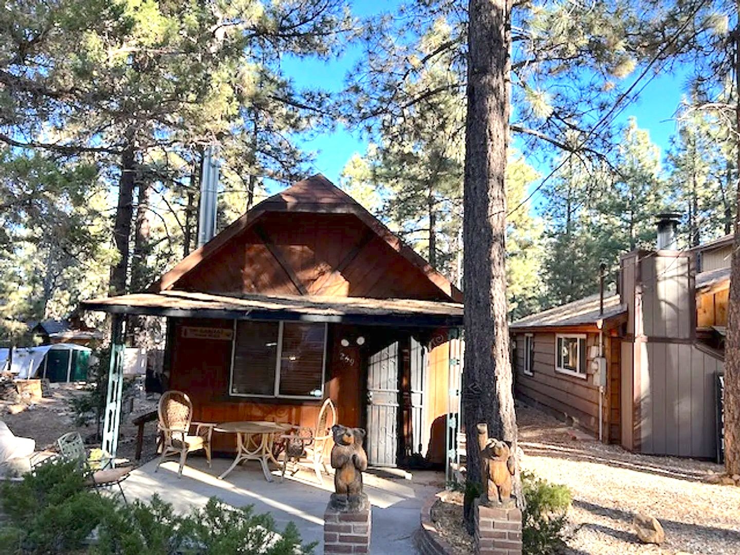 Sugarloaf House: 259 Spruce Ln