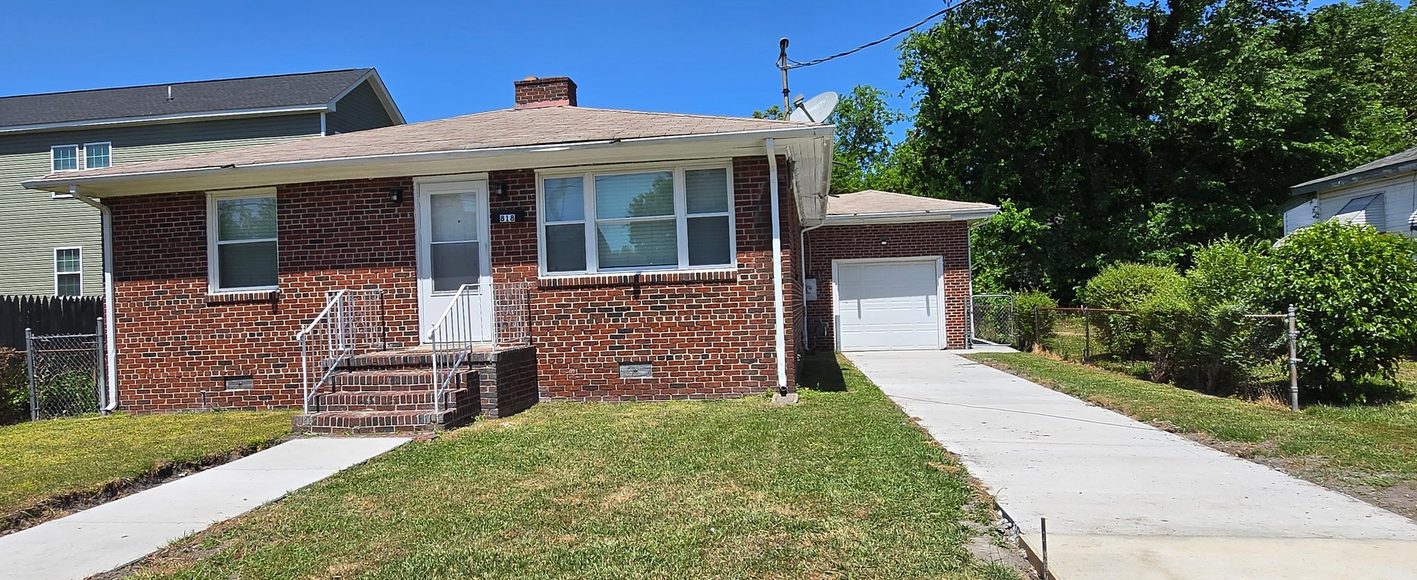 Portsmouth House: 818 Coolidge Street