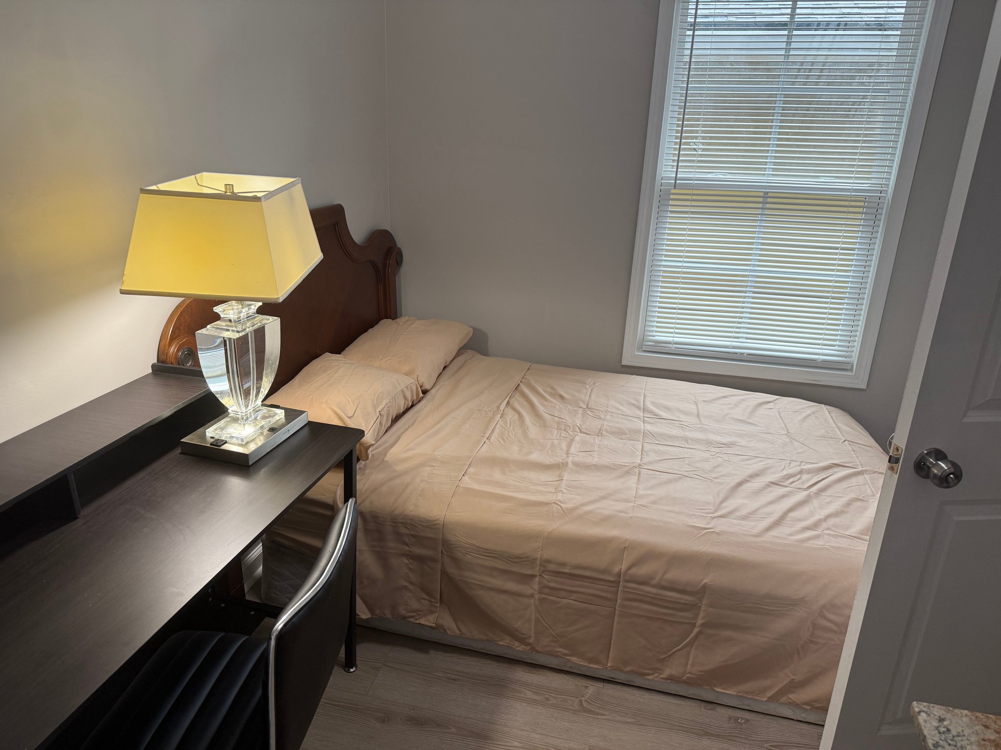 Atlanta House: 1081 State St NW