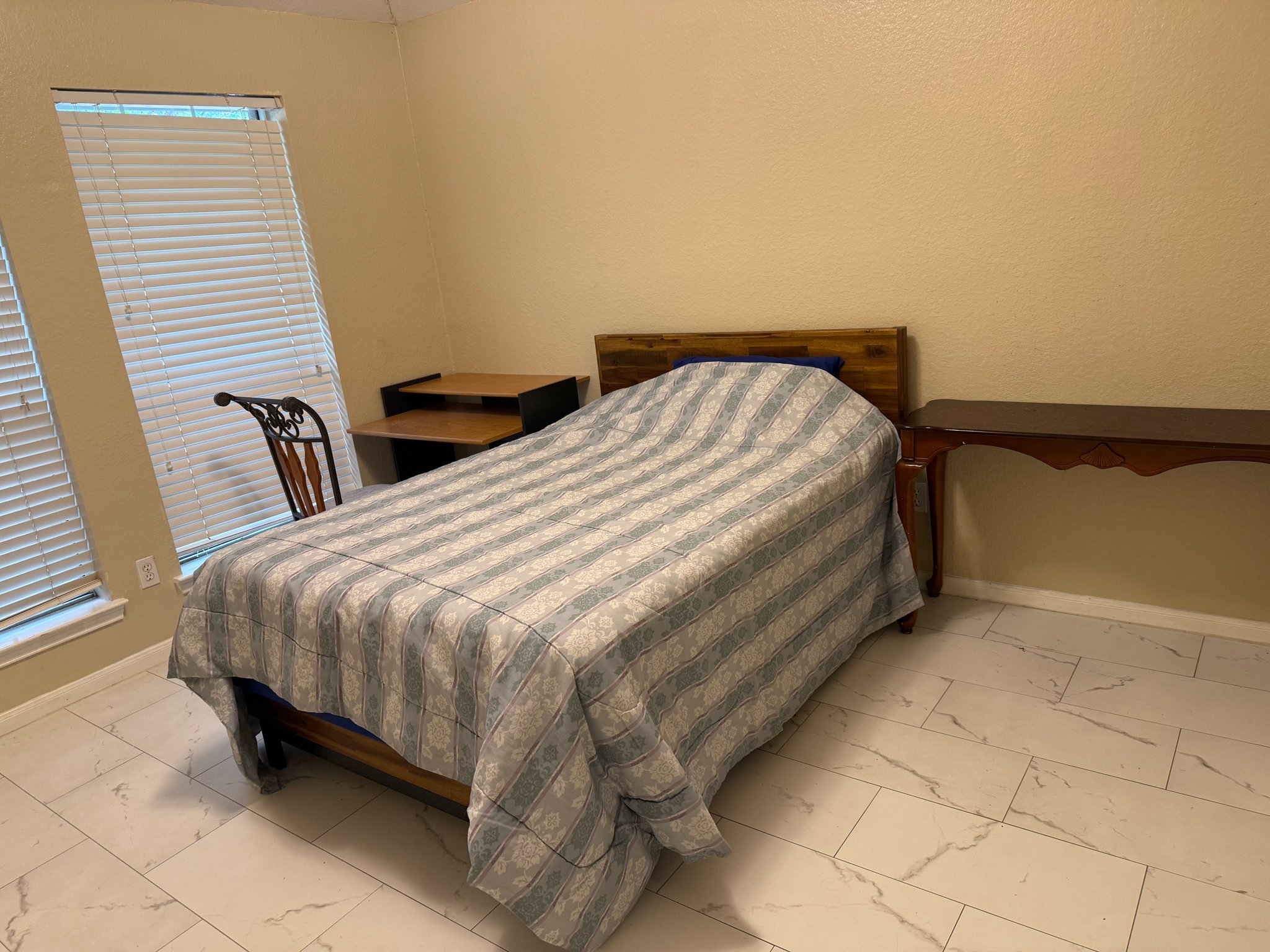 Sugar Land House: 1906 Gray Birch Dr