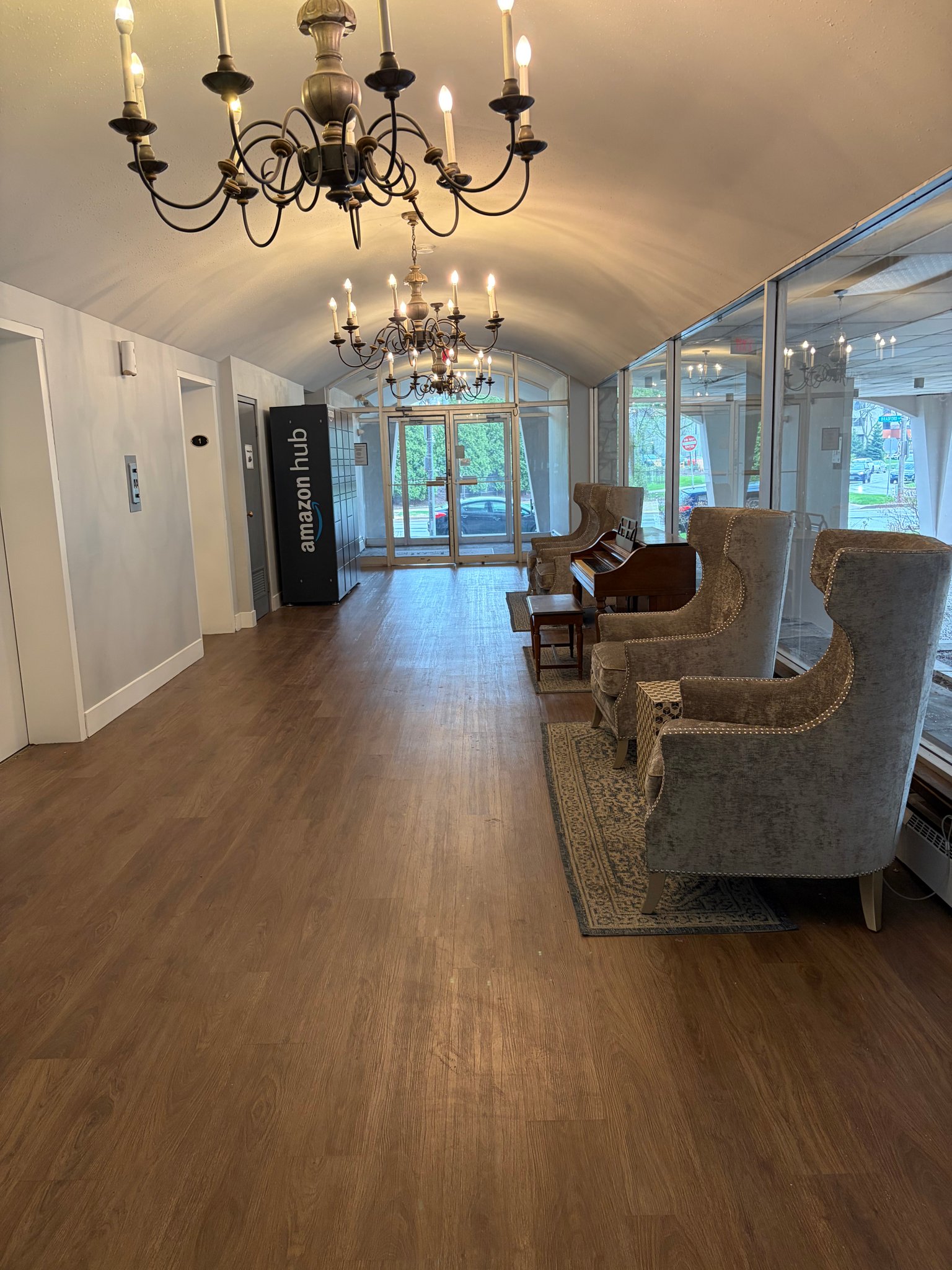 Milwaukee Apartment: 2400 E. Bradford st