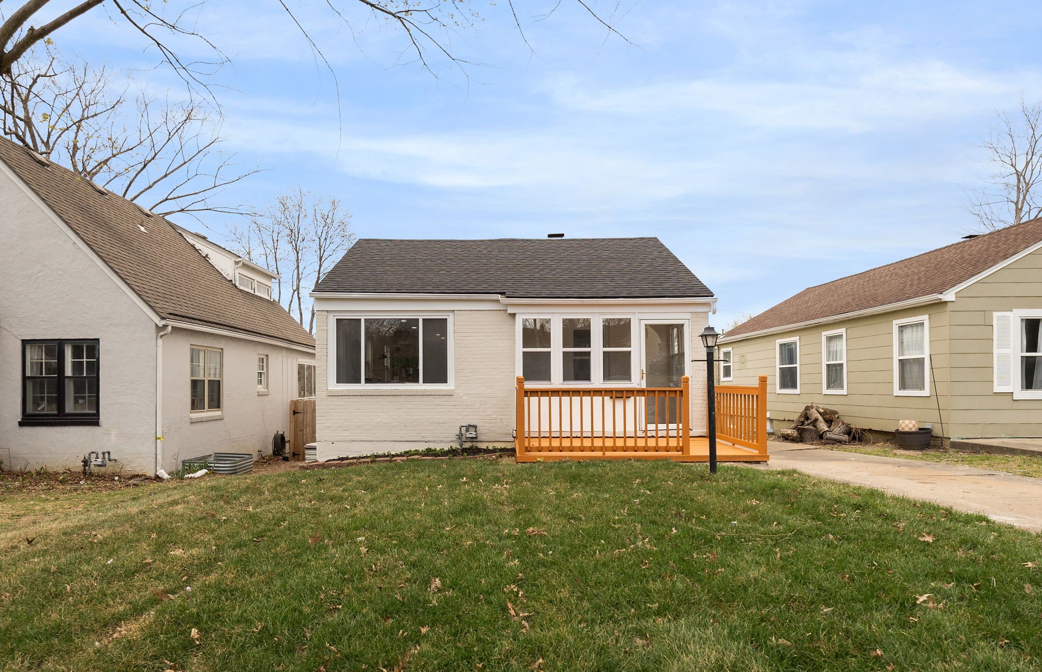 Kansas City House: 822 E 72nd St