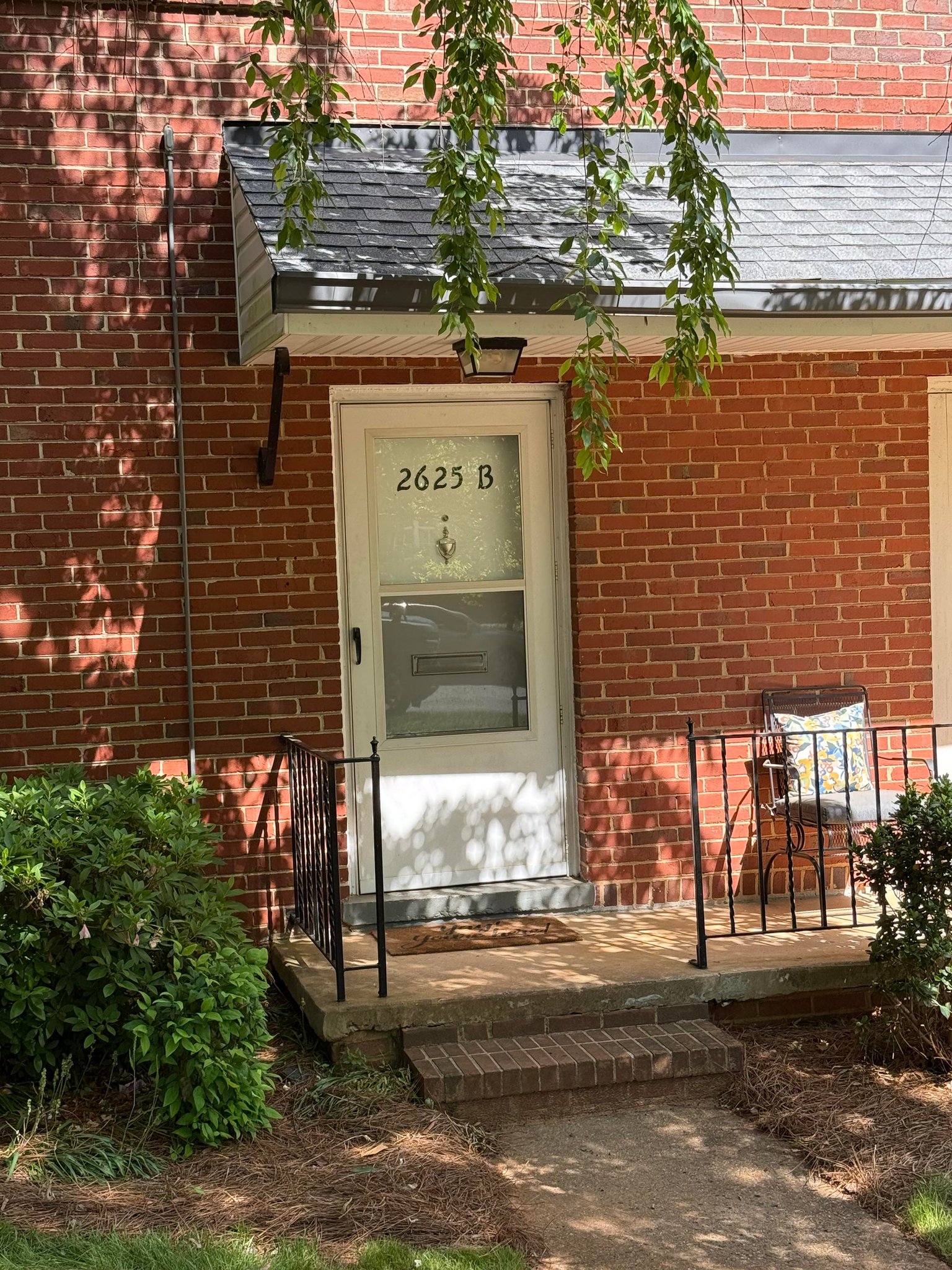 Winston Salem Condo: 2625-B Greenbrier Road