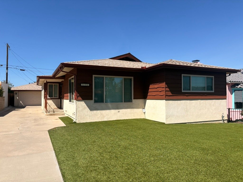 San Diego House: 4568 Alice St.