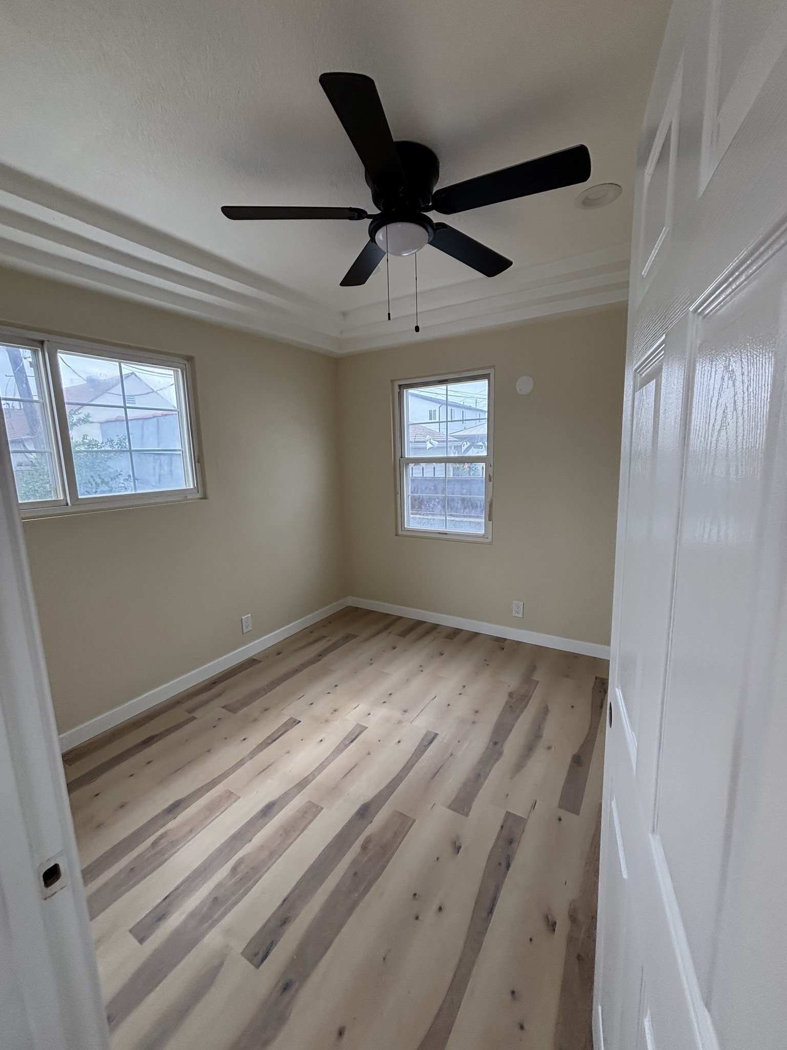 Los Angeles House: 2132 W 84th Place, Los Angeles CA 90047