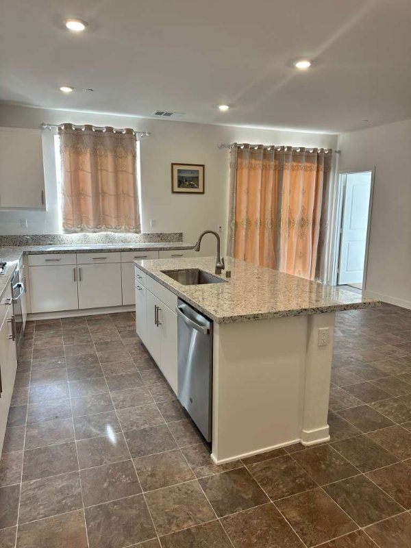 Rialto House: 2752 Lake Mendoza St.