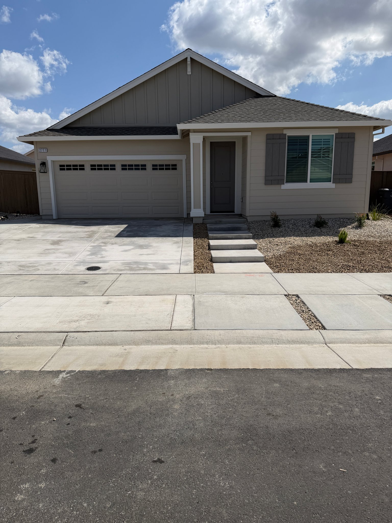 Roseville House: 2777 Compile Way