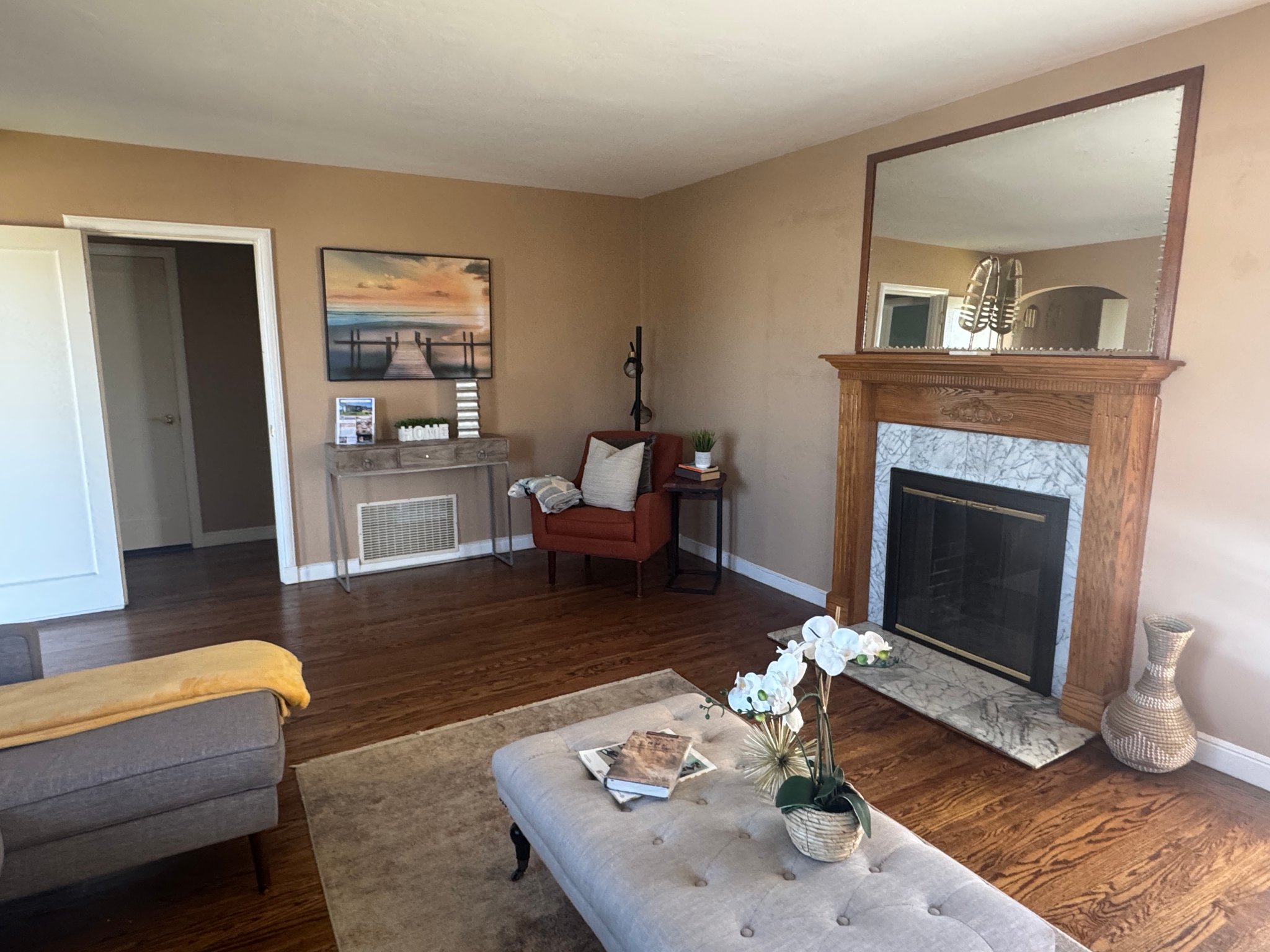 San Bruno House: 601 Linden Ave