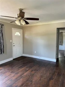 Saint Petersburg House: 3300 16th Ave S