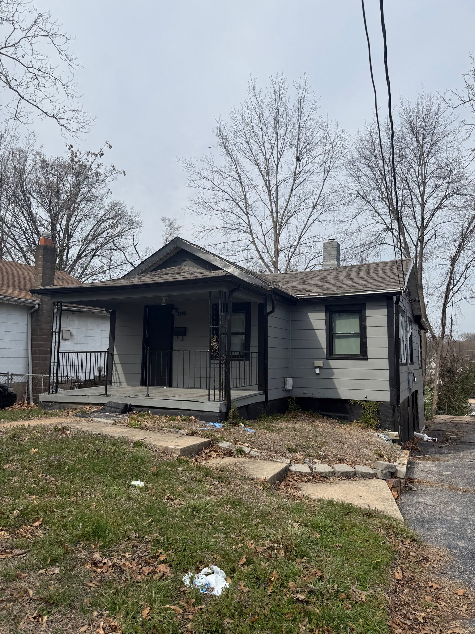 Saint Louis House: 7205 Calvin Ave