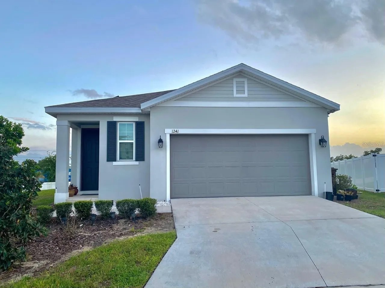 Haines City House: 1241 Forest Gate Cir