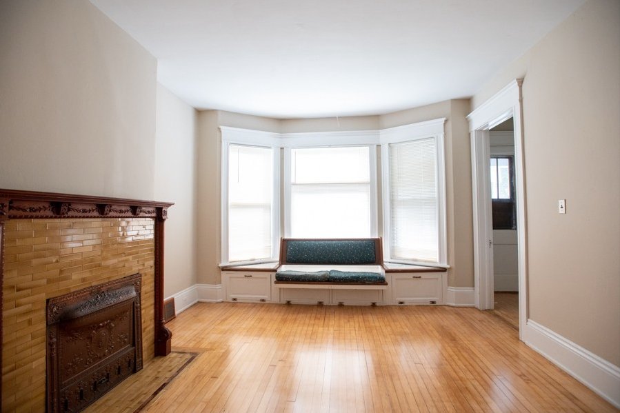 Milwaukee Townhome: 2728 N Murray Ave