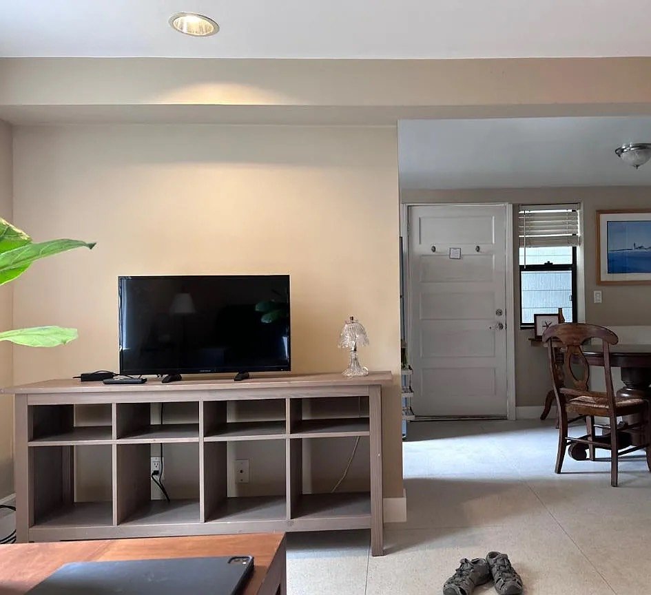 San Francisco Apartment: 2252 Jones St