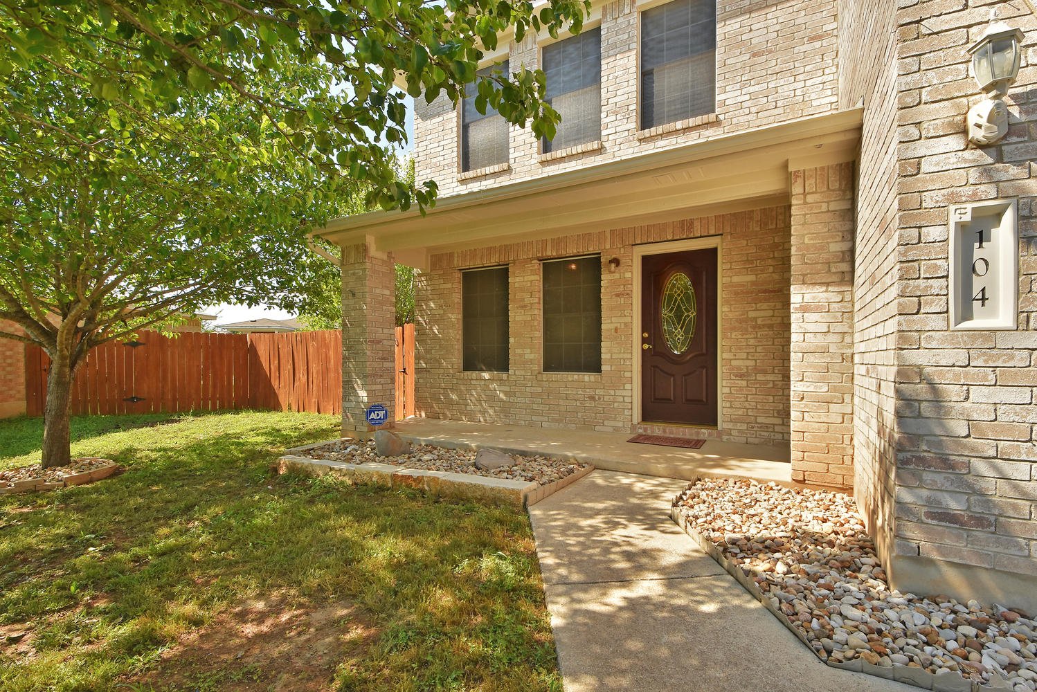 Kyle House: 104 Keaton Cv