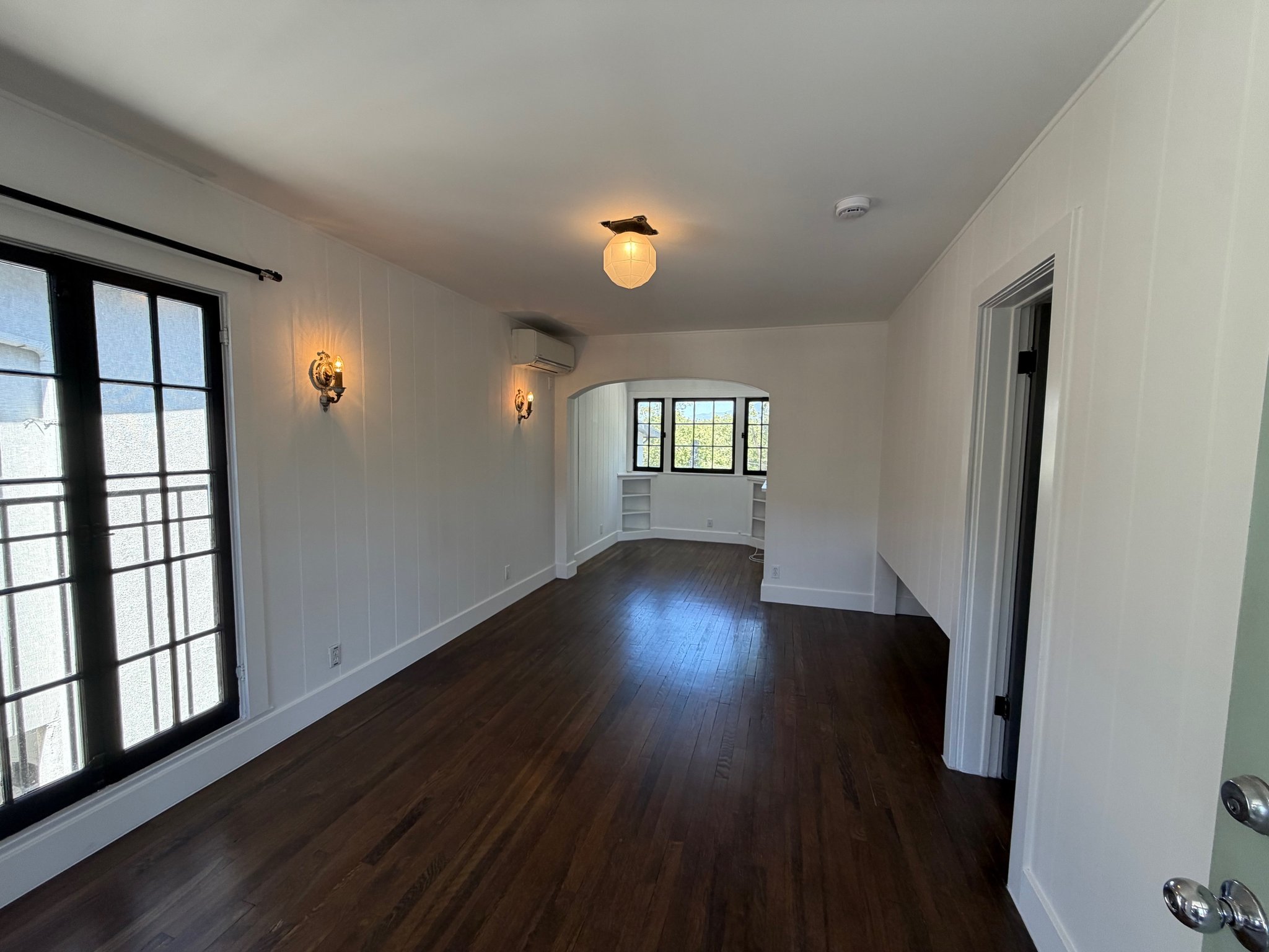 Los Angeles Condo: 409 Wheeling Way