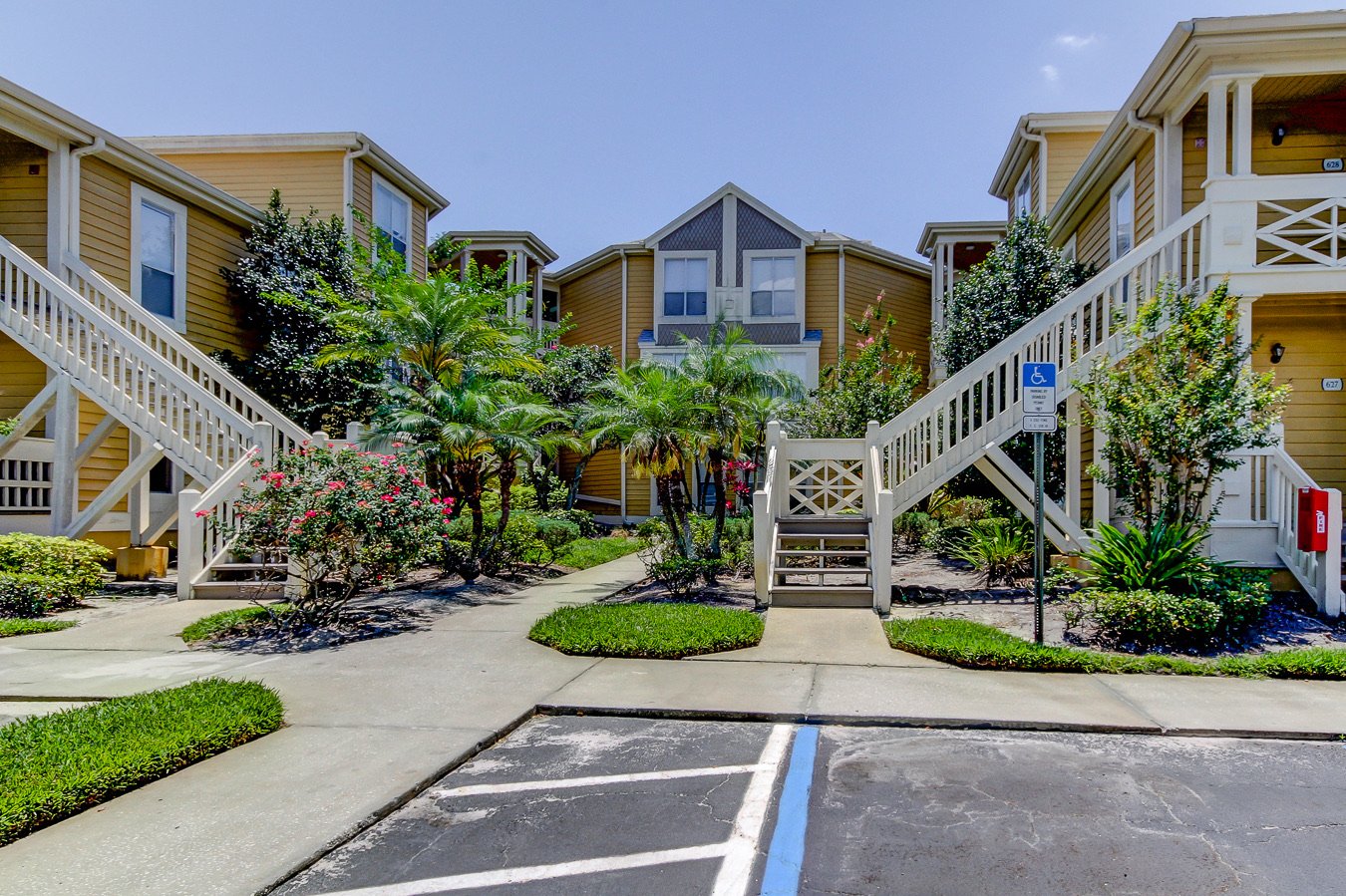 St. Petersburg Apartment: 115 112th Ave NE #618