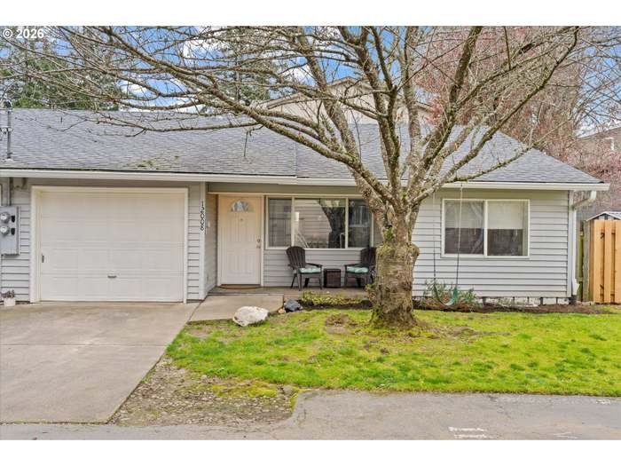Portland House: 12008 SE Bush St