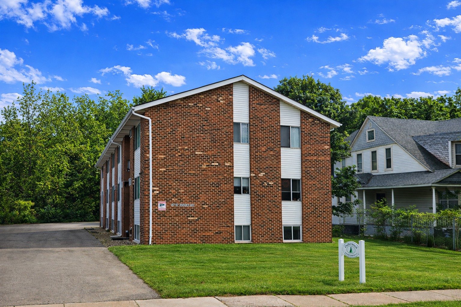 Akron Apartment: 47 Rhodes Avenue F