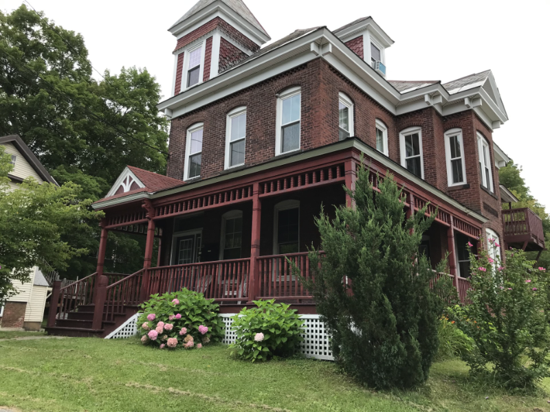 North Adams Multiplex: 278 E. Main Street Apartment 2