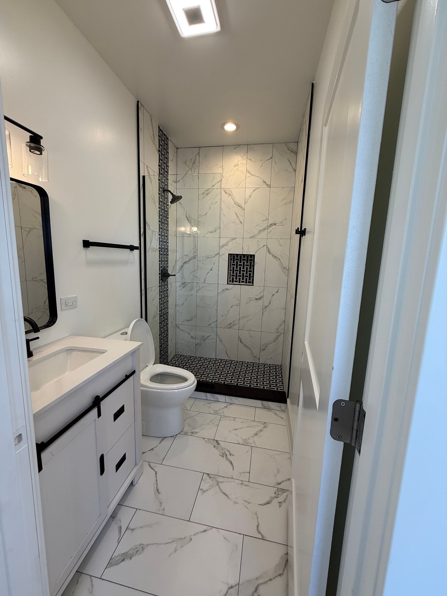 Chicago Apartment: 1249 S Kedvale Ave