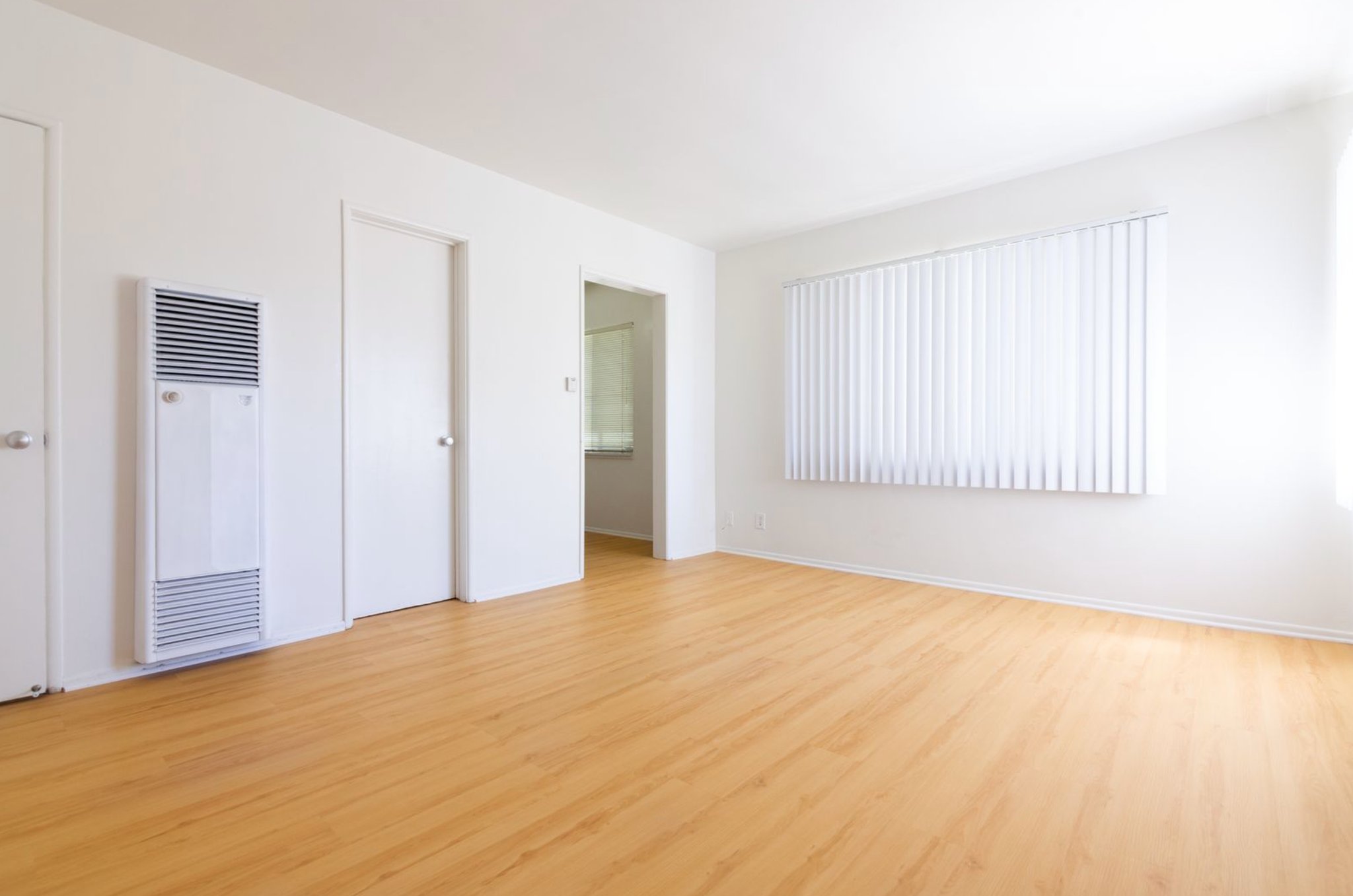 Los Angeles Apartment: 1243 Federal Ave