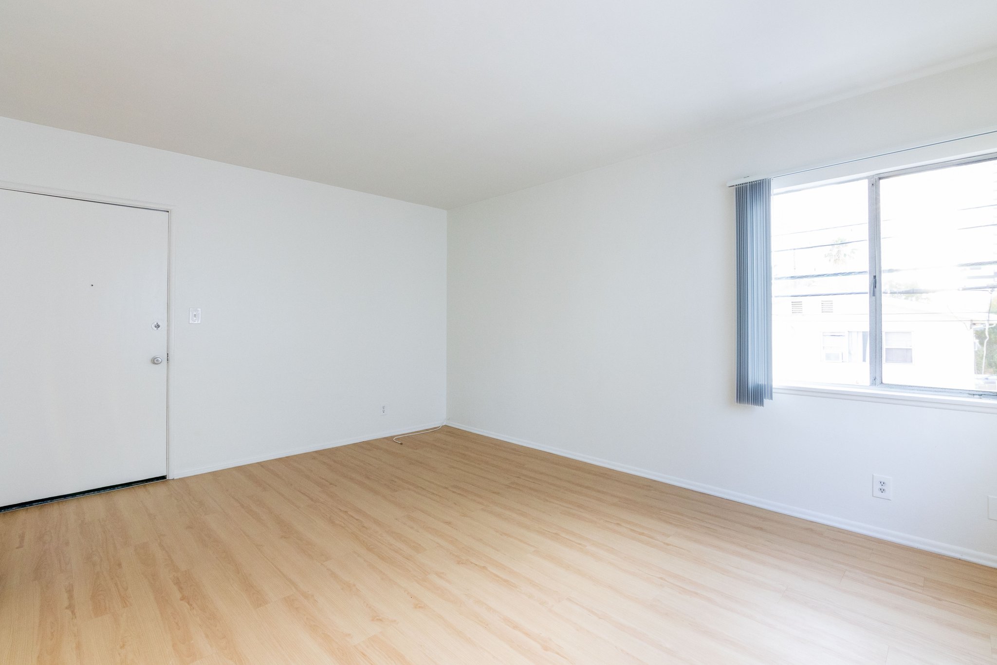 Los Angeles Apartment: 1243 Federal Ave