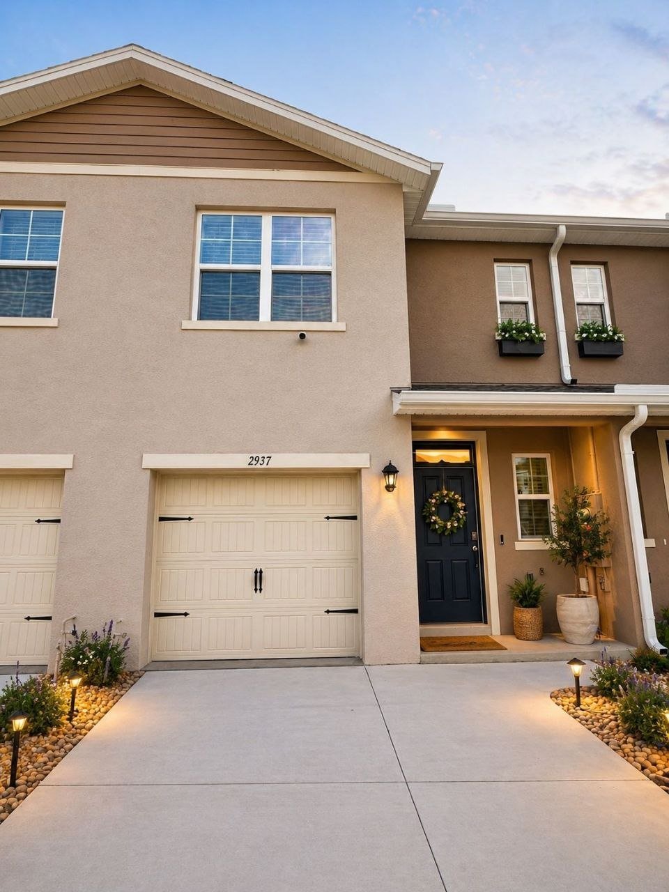 Davenport House: 2933 Canary Ave