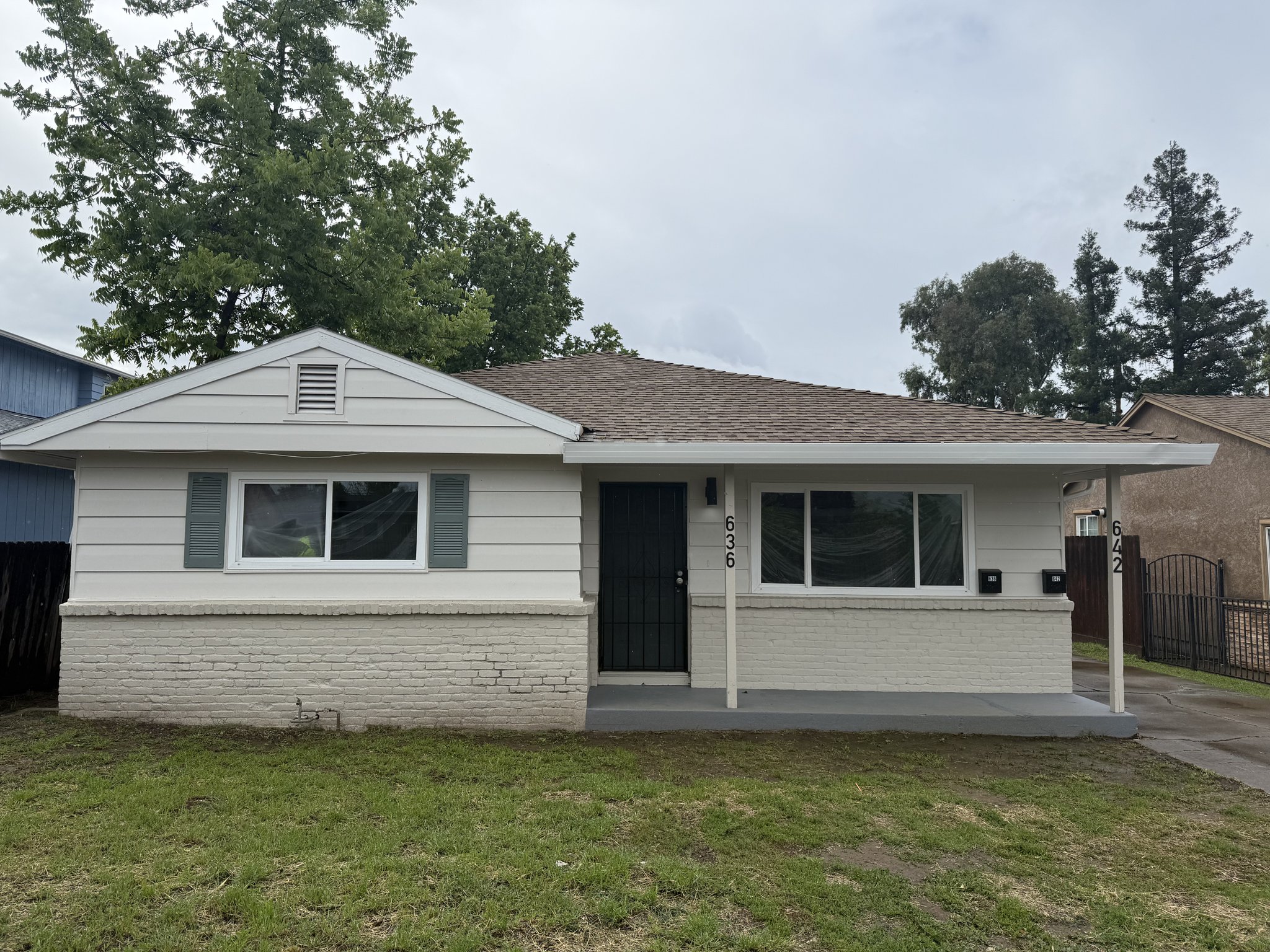 Sacramento House: 636-642 Las Palmas Ave