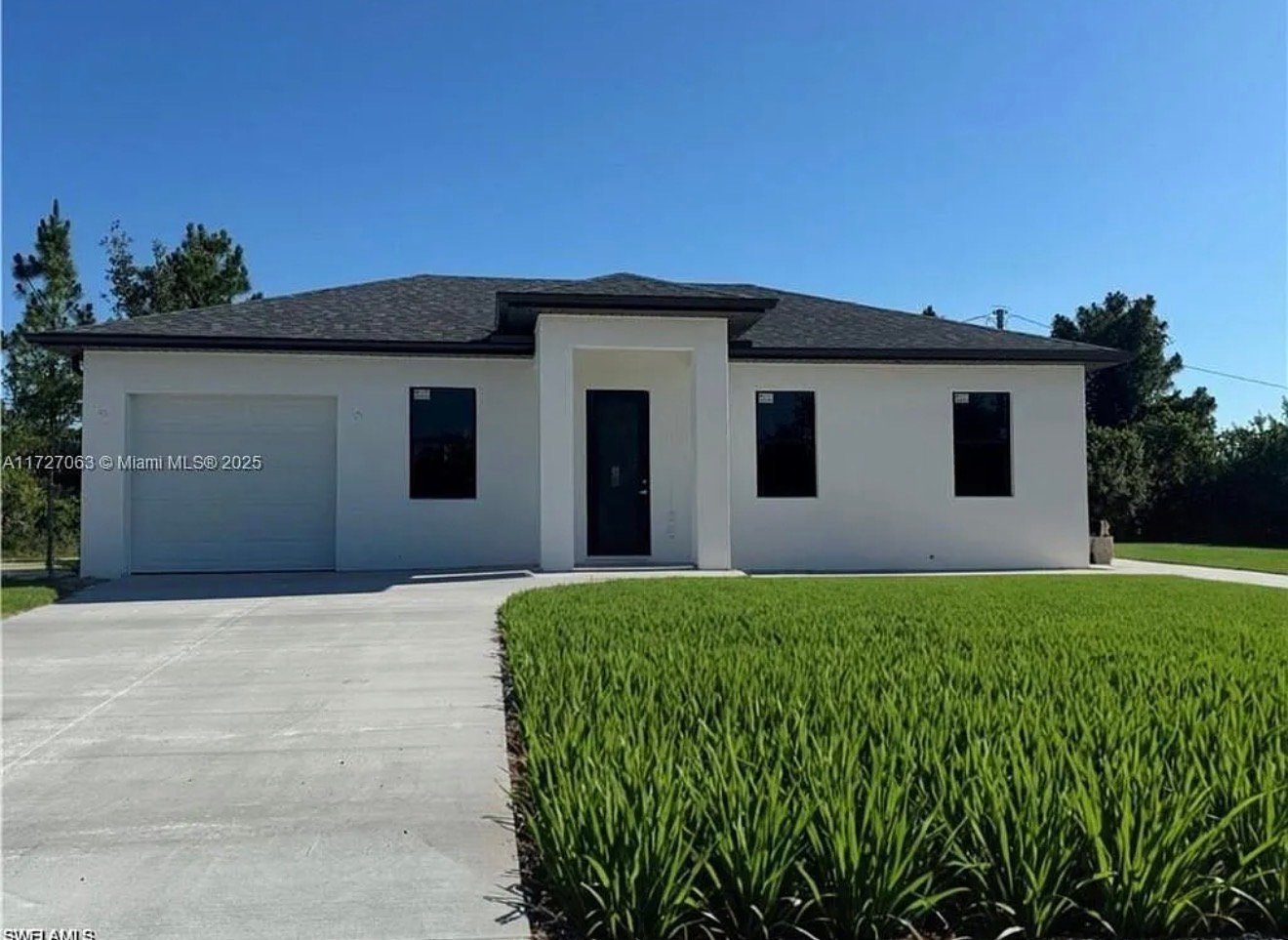 Lehigh Acres House: 1106 W 11Th St