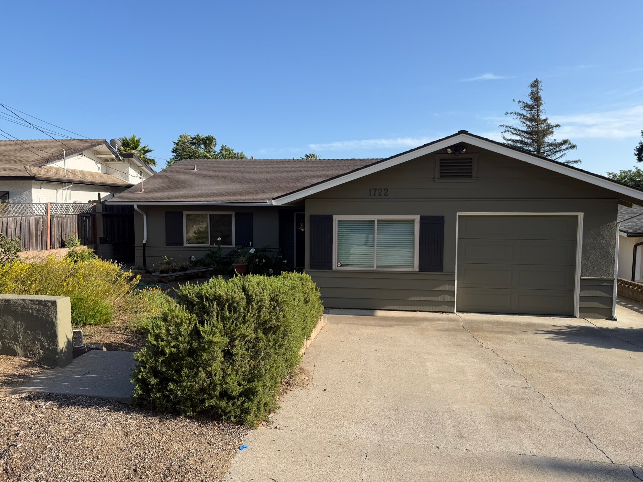 Solvang House: 1722 Eucalyptus Drive